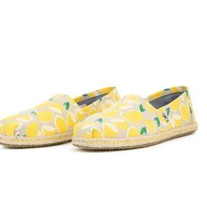 TOMS Yellow Lemon Graphic Rope Sole Espadrille Slip On Shoe
